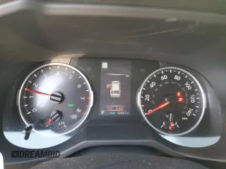 2022 Toyota RAV4 XLE with VIN 2T3W1RFV0NW189461, listed as a Copart auction lot 57841765 with 18,067 mi miles and Salvage title. Bid and sale history available at DreamBid. Image 9.