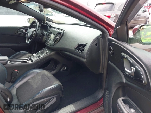 2015 Chrysler 200 S z VIN 1C3CCCBB0FN712030, wystawiony jako IAAI lot #42155658 z przebiegiem 231 536 mil mil oraz . Historia ofert i sprzedaży dostępna na DreamBid. Obrazek 5.