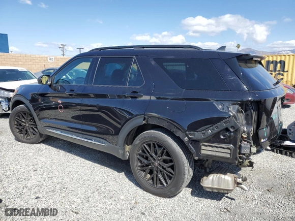 2022 Ford Explorer XLT with VIN 1FMSK7DH8NGB68782, listed as a Copart auction lot 51130155 with 28,689 mi miles and Salvage Title. Bid and sale history available at carsss.com. Image 2.