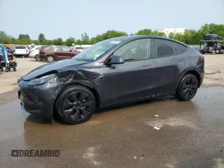 2024 Tesla Model Y Long Range с VIN 7SAYGDEE3RF200933, выставлен на аукционе Copart как лот 59108965 с пробегом 6 973 миль миль и Списание • Salvage title. История ставок и продаж доступна на DreamBid. Изображение 1.
