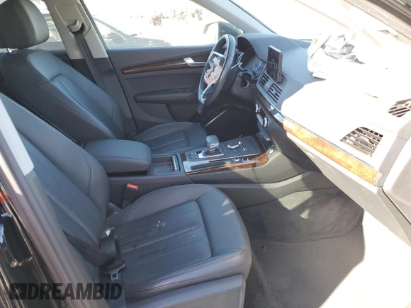 2020 Audi Q5 Premium with VIN WA1ANAFY1L2110650, listed as a Copart auction lot 60206532 with 0 mi miles. Bid and sale history available at carsss.com. Image 5.