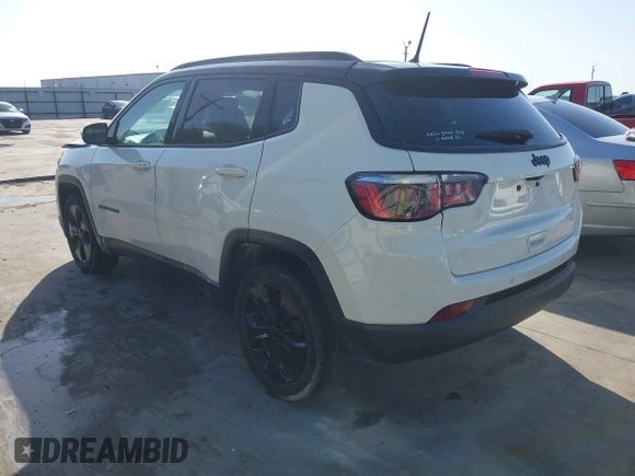 2018 Jeep Compass Latitude with VIN 3C4NJCBB3JT407981, listed as a IAAI auction lot 41998122 with 82,220 mi miles and . Bid and sale history available at DreamBid. Image 3.