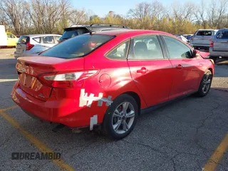 2013 Ford Focus SE z VIN 1FADP3F22DL311706, wystawiony jako IAAI lot #40888412 z przebiegiem 136 876 mil mil oraz . Historia ofert i sprzedaży dostępna na DreamBid. Obrazek 4.
