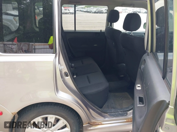 2006 Scion xB with VIN JTLKT324964033490, listed as a IAAI auction lot 42481665 with 196,625 mi miles and . Bid and sale history available at DreamBid. Image 8.