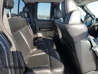 2006 Ford F-150 XLT z VIN 1FTPX04526KB05118, wystawiony jako Copart lot #41394315 z przebiegiem 122 502 mil mil oraz Czysty tytuł • Clean title. Historia ofert i sprzedaży dostępna na DreamBid. Obrazek 10.