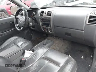 2006 GMC Canyon SLE1 with VIN 1GTDT136568152929, listed as a IAAI auction lot 41299096 with 233,704 mi miles. Bid and sale history available at carsss.com. Image 5.