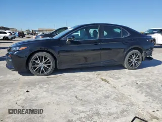 2021 Toyota Camry SE Nightshade with VIN 4T1G11AK6MU583802, listed as a Copart auction lot 79414024 with 6,827 mi miles and Salvage Title. Bid and sale history available at DreamBid. Image 1.