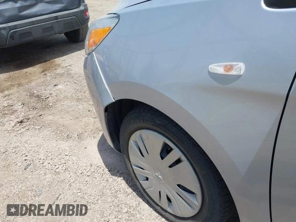 2022 Mitsubishi Mirage ES z VIN ML32AUHJ1NH007979, wystawiony jako IAAI lot #42072563 z przebiegiem 33 296 mil mil oraz . Historia ofert i sprzedaży dostępna na DreamBid. Obrazek 17.