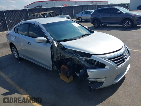 2015 Nissan Altima S z VIN 1N4AL3APXFC586907, wystawiony jako IAAI lot #42295972 z przebiegiem 202 668 mil mil oraz . Historia ofert i sprzedaży dostępna na DreamBid. Obrazek 1.