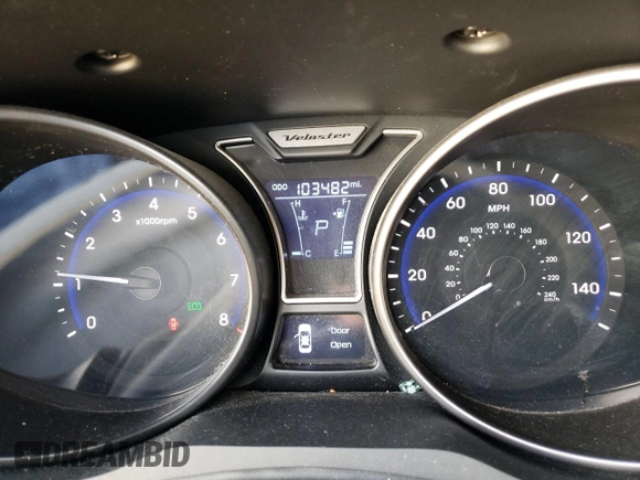 2015 Hyundai Veloster Turbo with VIN KMHTC6AE4FU221955, listed as a Copart auction lot 68837093 with 103,482 mi miles. Bid and sale history available at carsss.com. Image 9.