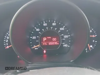 2015 Kia Soul with VIN KNDJN2A26F7207896, listed as a IAAI auction lot 41806999 with 122,235 mi miles. Bid and sale history available at carsss.com. Image 7.