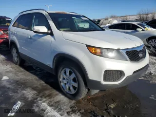 2013 Kia Sorento LX with VIN 5XYKTDA29DG362304, listed as a Copart auction lot 88975035 with 239,364 mi miles and Clean Title. Bid and sale history available at carsss.com. Image 4.