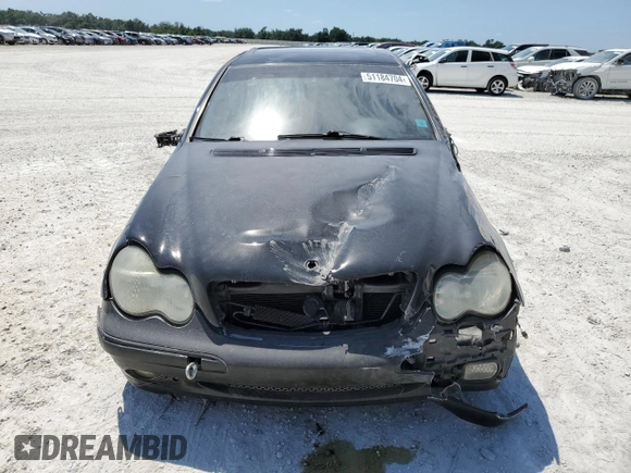 2002 Mercedes-Benz C 230/260/280/320 z VIN WDBRF61J32F222367, wystawiony jako Copart lot #59772325 z przebiegiem Nie podano mil oraz Szkoda całkowita • Salvage title. Historia ofert i sprzedaży dostępna na DreamBid. Obrazek 5.