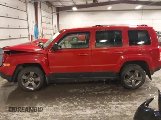 2016 Jeep Patriot Sport SE with VIN 1C4NJPBA1GD698462, listed as a IAAI auction lot 42180819 with 105,000 mi miles and . Bid and sale history available at DreamBid. Image 14.