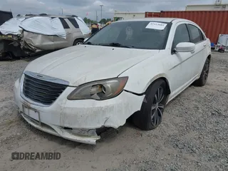 2012 Chrysler 200 S with VIN 1C3CCBHG5CN108501, listed as a IAAI auction lot 42113885 with 140,153 mi miles and . Bid and sale history available at DreamBid. Image 6.
