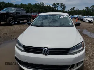 2014 Volkswagen Jetta S with VIN 3VW2K7AJ2EM240929, listed as a Copart auction lot 63842245 with 82,080 mi miles and Salvage title. Bid and sale history available at DreamBid. Image 5.