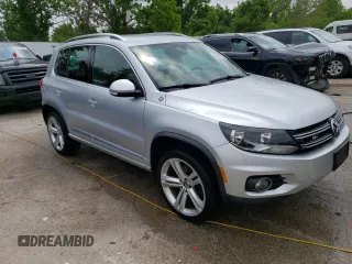2016 Volkswagen Tiguan SE with VIN WVGBV7AX5GW060549, listed as a Copart auction lot 54997694 with 81,567 mi miles and Salvage Title. Bid and sale history available at DreamBid. Image 4.