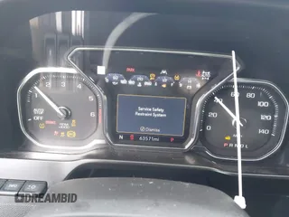 2020 GMC Sierra 1500 Denali z VIN 3GTU9FELXLG371258, wystawiony jako IAAI lot #41303490 z przebiegiem 63 571 mil mil oraz . Historia ofert i sprzedaży dostępna na DreamBid. Obrazek 7.
