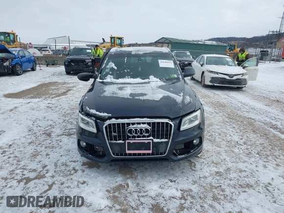 2014 Audi Q5 Premium Plus with VIN WA1LFAFP2EA018811, listed as a IAAI auction lot 41640414 with 114,331 mi miles. Bid and sale history available at carsss.com. Image 13.