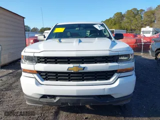 2018 Chevrolet Silverado 1500 Custom with VIN 1GCRCPEC0JZ358528, listed as a IAAI auction lot 41441578 with 113,078 mi miles. Bid and sale history available at carsss.com. Image 12.