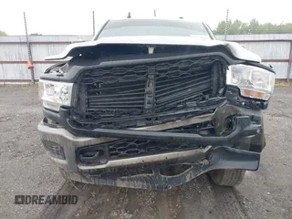 2022 Ram 2500 Tradesman with VIN 3C6UR5CJ2NG253565, listed as a IAAI auction lot 42230918 with 50,050 mi miles and . Bid and sale history available at DreamBid. Image 17.