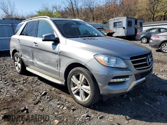 2014 Mercedes-Benz M 350 z VIN 4JGDA5JB3EA312483, wystawiony jako Copart lot #53307845 z przebiegiem 117 104 mil mil oraz Szkoda całkowita • Salvage title. Historia ofert i sprzedaży dostępna na DreamBid. Obrazek 4.