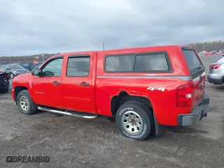 2011 Chevrolet Silverado 1500 LS with VIN 3GCPKREA0BG182991, listed as a IAAI auction lot 41925926 with 180,670 mi miles. Bid and sale history available at carsss.com. Image 14.