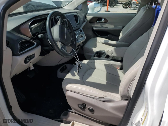 2017 Chrysler Pacifica Touring-L with VIN 2C4RC1BG7HR759650, listed as a Copart auction lot 51430685 with 16,918 mi miles and Salvage Title. Bid and sale history available at carsss.com. Image 7.