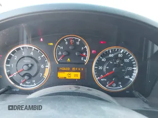 2015 Nissan Titan SV z VIN 1N6AA0EC4FN500837, wystawiony jako IAAI lot #42004647 z przebiegiem 140 603 mil mil oraz . Historia ofert i sprzedaży dostępna na DreamBid. Obrazek 7.