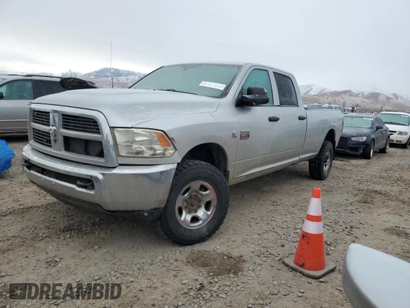 2012 Ram 2500 ST with VIN 3C6UD5HL7CG334115, listed as a Copart auction lot 44383305 with 131,830 mi miles and Salvage Title. Bid and sale history available at carsss.com. Image 1.