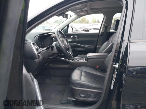 2021 Kia Sorento S with VIN 5XYRL4LC1MG066939, listed as a IAAI auction lot 42141340 with 53,937 mi miles and . Bid and sale history available at DreamBid. Image 5.