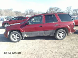 2007 Chevrolet TrailBlazer LS with VIN 1GNDT13S572213687, listed as a IAAI auction lot 41786280 with 230,213 mi miles and . Bid and sale history available at DreamBid. Image 14.