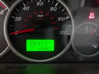 2006 Mazda Tribute i with VIN 4F2YZ92Z16KM37284, listed as a IAAI auction lot 41755952 with 129,284 mi miles and . Bid and sale history available at carsss.com. Image 7.