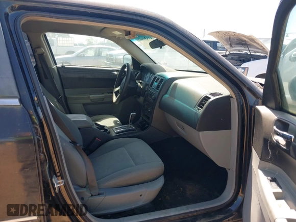 2007 Chrysler 300 with VIN 2C3KA43R77H829360, listed as a IAAI auction lot 41959547 with 1 mi miles. Bid and sale history available at carsss.com. Image 5.