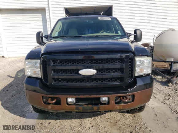 2005 Ford Excursion Limited with VIN 1FMSU43P35EA84303, listed as a Copart auction lot 68448334 with 251,400 mi miles and Clean Title. Bid and sale history available at carsss.com. Image 5.
