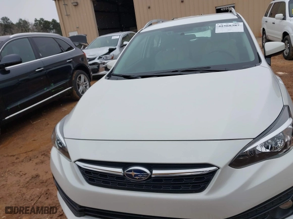 2022 Subaru Impreza Premium with VIN 4S3GTAV6XN3715561, listed as a IAAI auction lot 41568387 with 20,802 mi miles. Bid and sale history available at carsss.com. Image 13.