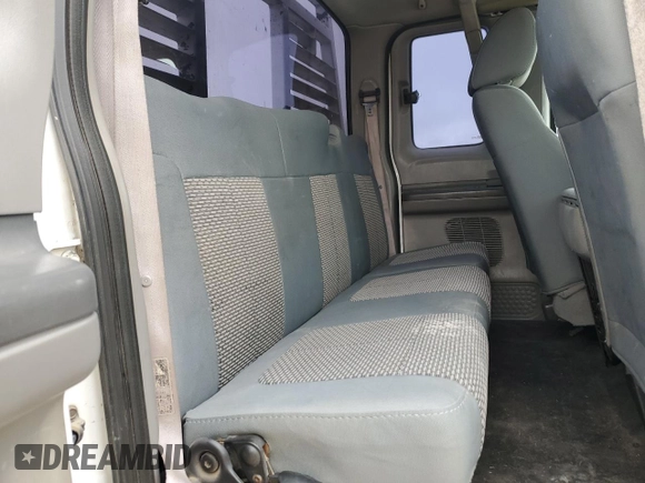 2000 Ford F-250 XL с VIN 1FTNX20F3YEC16926, выставлен на аукционе Copart как лот 43728995 с пробегом 179 899 миль миль и Списание • Salvage title. История ставок и продаж доступна на DreamBid. Изображение 10.