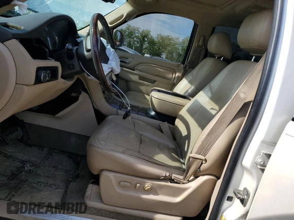 2012 Cadillac Escalade Luxury z VIN 1GYS4BEF9CR116488, wystawiony jako Copart lot #54800955 z przebiegiem 167 382 mil mil oraz Szkoda całkowita • Salvage title. Historia ofert i sprzedaży dostępna na DreamBid. Obrazek 7.
