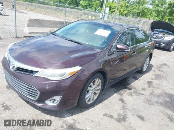 2014 Toyota Avalon Limited z VIN 4T1BK1EB5EU114879, wystawiony jako IAAI lot #42445782 z przebiegiem 168 761 mil mil oraz . Historia ofert i sprzedaży dostępna na DreamBid. Obrazek 17.