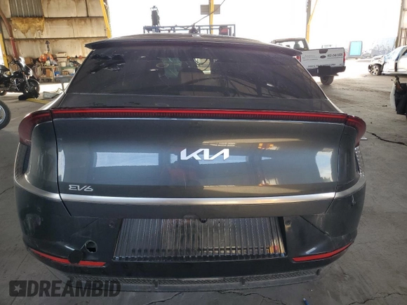2024 Kia EV6 Light Long Range with VIN KNDC3DLC3R5186280, listed as a Copart auction lot 82421014 with 1,352 mi miles and Salvage Title. Bid and sale history available at carsss.com. Image 6.