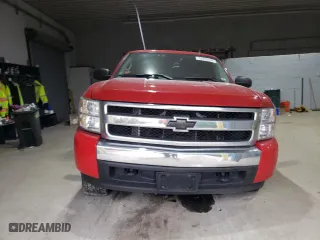 2008 Chevrolet Silverado 1500 LT w/1LT with VIN 2GCEK13J181330577, listed as a Copart auction lot 85906464 with 203,261 mi miles and Salvage Title. Bid and sale history available at carsss.com. Image 5.