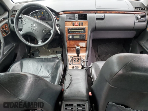 2002 Mercedes-Benz E-Class with VIN WDBJF82J42X068060, listed as a Copart auction lot 48422005 with 263,835 mi miles and Non Repairable. Bid and sale history available at carsss.com. Image 8.