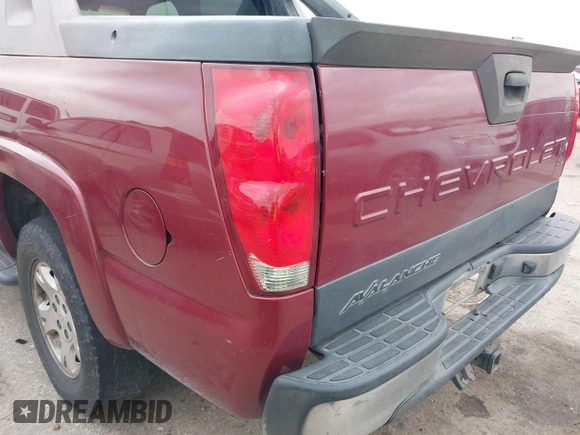 2005 Chevrolet Avalanche LS with VIN 3GNEC12Z85G216543, listed as a IAAI auction lot 41518673 with 277,178 mi miles and . Bid and sale history available at DreamBid. Image 13.