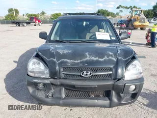2007 Hyundai Tucson SE with VIN KM8JN12DX7U573823, listed as a IAAI auction lot 41238550 with 79,641 mi miles. Bid and sale history available at carsss.com. Image 12.
