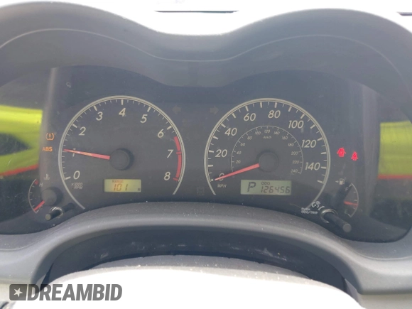 2009 Toyota Corolla z VIN JTDBL40E299070028, wystawiony jako IAAI lot #42684280 z przebiegiem 126 456 mil mil oraz . Historia ofert i sprzedaży dostępna na DreamBid. Obrazek 7.