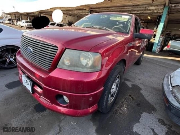 2008 Ford F-150 XL with VIN 1FTRF12W08KB31457, listed as a Copart auction lot 43086985 with 130,988 mi miles and Clean Title. Bid and sale history available at carsss.com. Image 2.