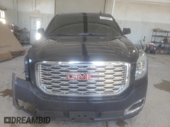 2018 GMC Yukon Denali with VIN 1GKS2CKJ7JR190813, listed as a Copart auction lot 45789095 with 133,208 mi miles and Salvage Title. Bid and sale history available at carsss.com. Image 5.