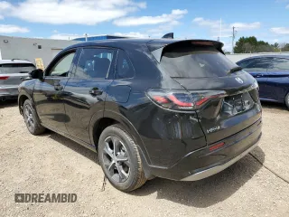 2025 Honda HR-V EX-L z VIN 3CZRZ2H73SM102221, wystawiony jako Copart lot #56303925 z przebiegiem 15 566 mil mil oraz Szkoda całkowita • Salvage title. Historia ofert i sprzedaży dostępna na DreamBid. Obrazek 2.