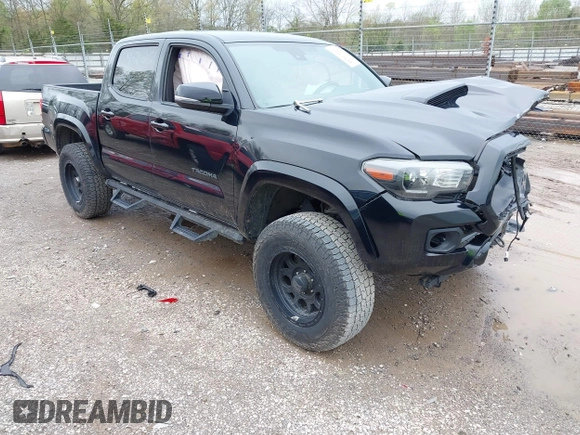 2018 Toyota Tacoma SR with VIN 3TMCZ5AN0JM136198, listed as a IAAI auction lot 41962668 with 71,813 mi miles. Bid and sale history available at carsss.com. Image 1.