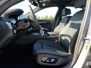 2019 BMW 5 Series 530i z VIN WBAJA5C59KBX87315, wystawiony jako Copart lot #58431155 z przebiegiem 21 667 mil mil oraz Szkoda całkowita • Salvage title. Historia ofert i sprzedaży dostępna na DreamBid. Obrazek 7.